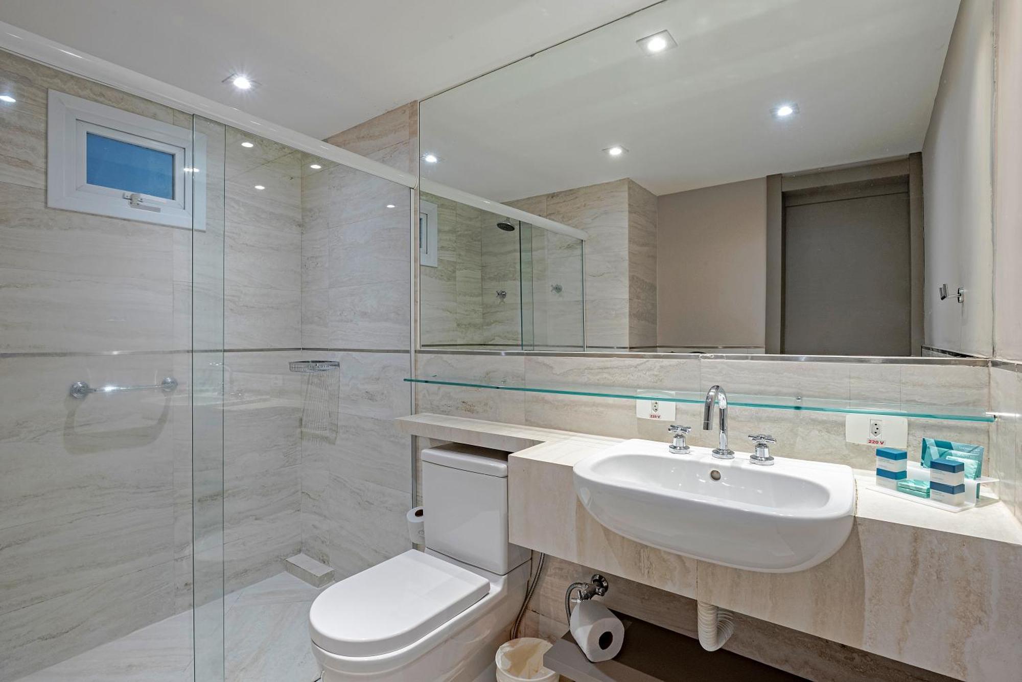 Luxury Triple Room,1212763213:JPEG