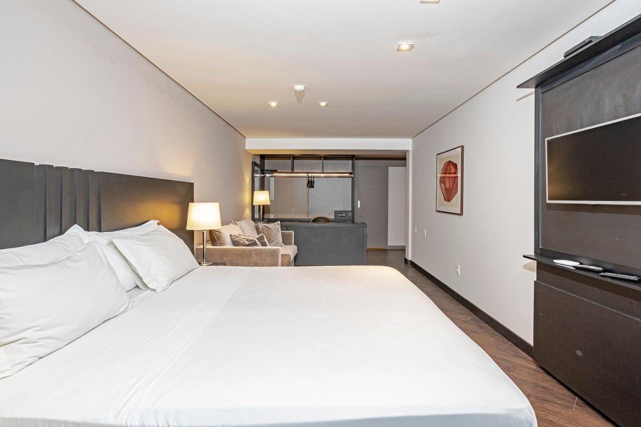 Suite,968550805:JPEG